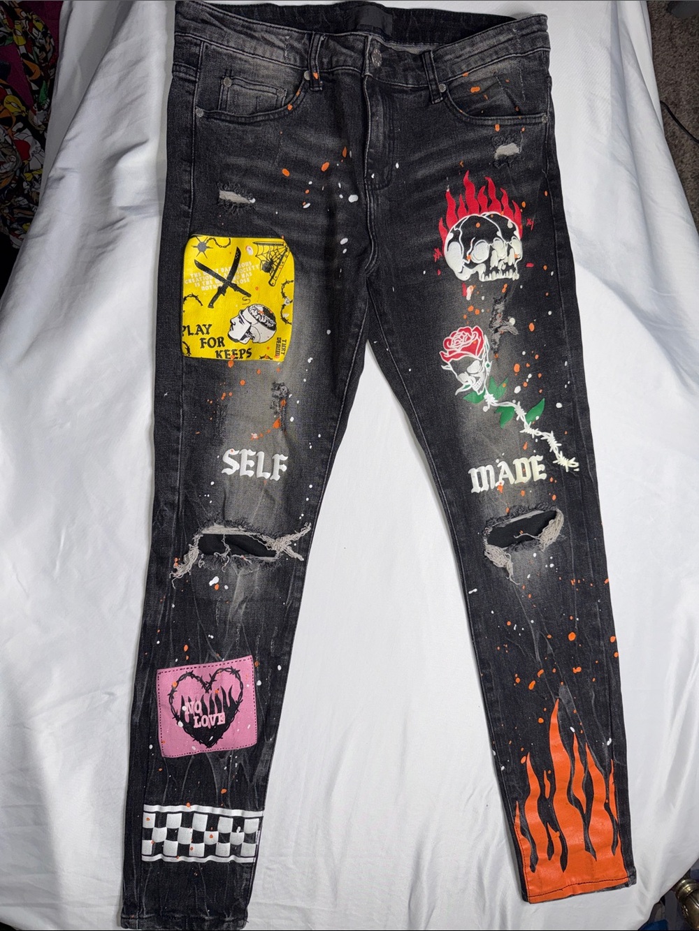 Black Distressed Graphic Men’s Jeans with Skull & Flame Artwork